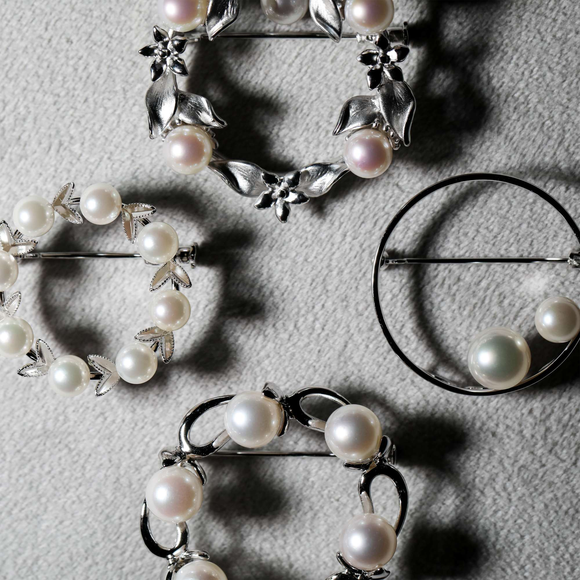 パール使いで好印象を手に入れる！春のオケージョンスタイル