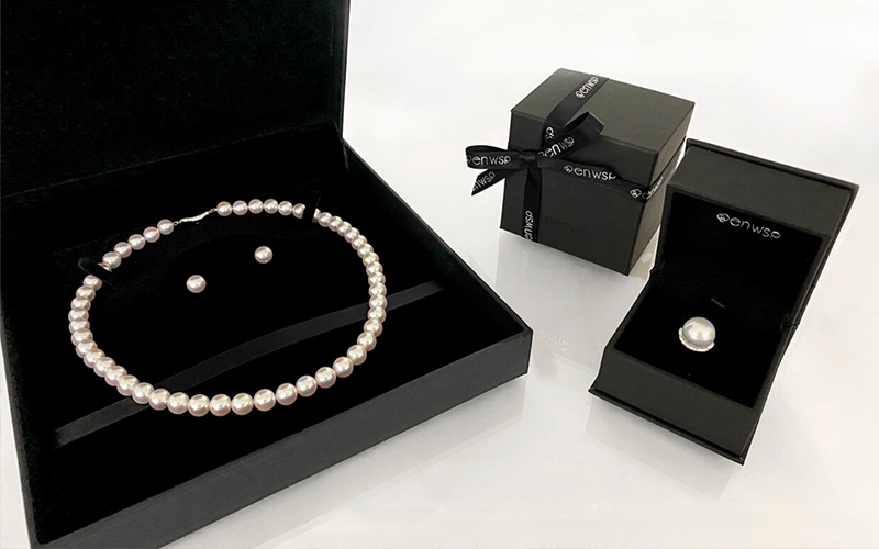 enwsp 新宿店 店内