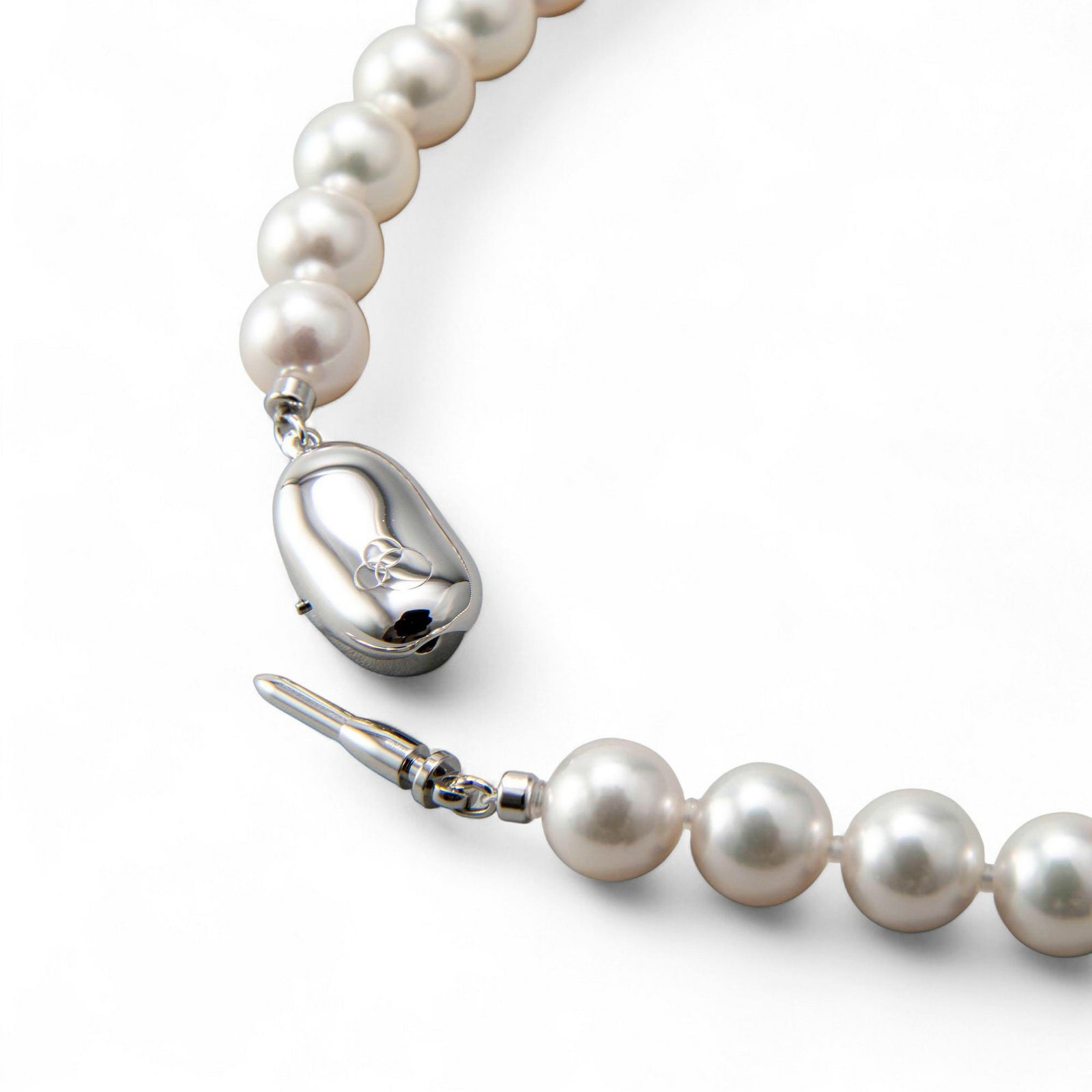 雑誌掲載◇《隣と差がつく》 あこや真珠 パールネックレス＆ピアス 2点セット 7.0-7.5mm  BBB～C  真珠ピアス イヤリング [n2][人気 ロングセラー]（真珠ネックレス パール アコヤ本真珠）（冠婚葬祭 フォーマル 入学式 卒業式 成人式）