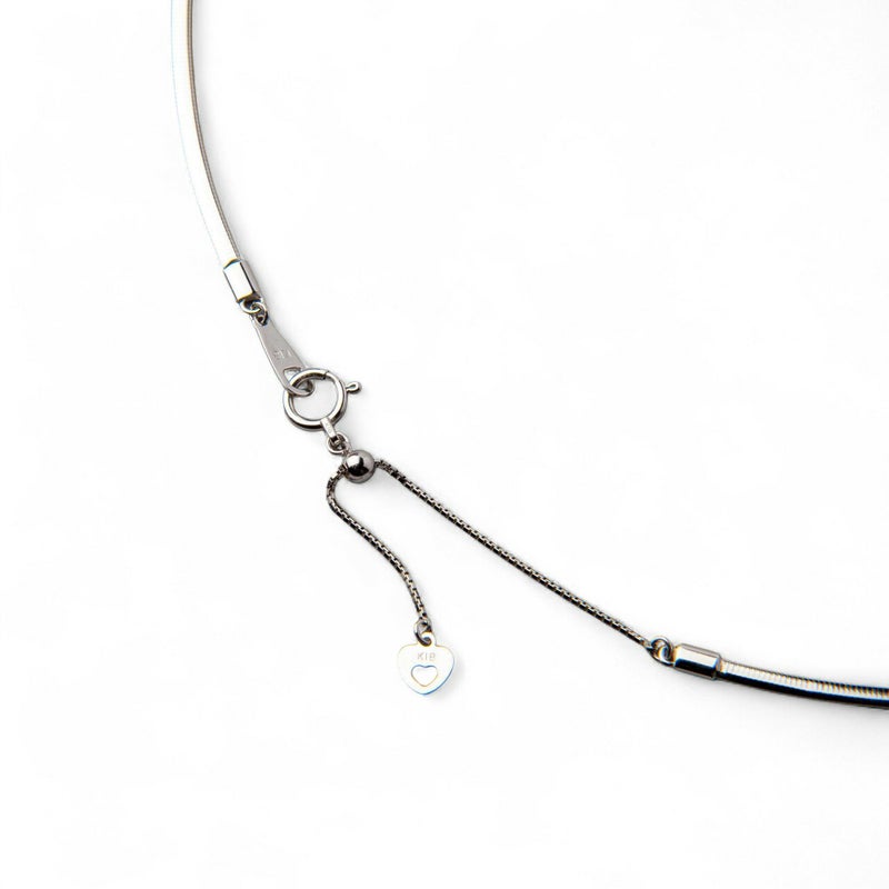 オメガネックレス K18YG/K18WG リバーシブル 形状記憶タイプ  太さ:1.8～2.0mm 長さ:43cm スライド式（38～43cmまで調節可）ゴールド [n5]（オメガチェーン 18金）