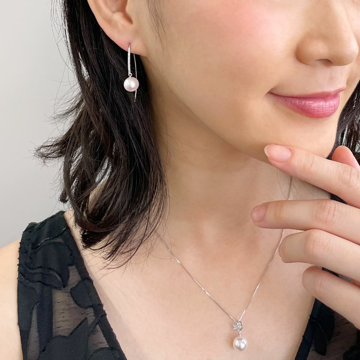 オーロラ花珠真珠 ピアス8.5-9.0mm K18WG | WSP（ダブルエスピー）公式