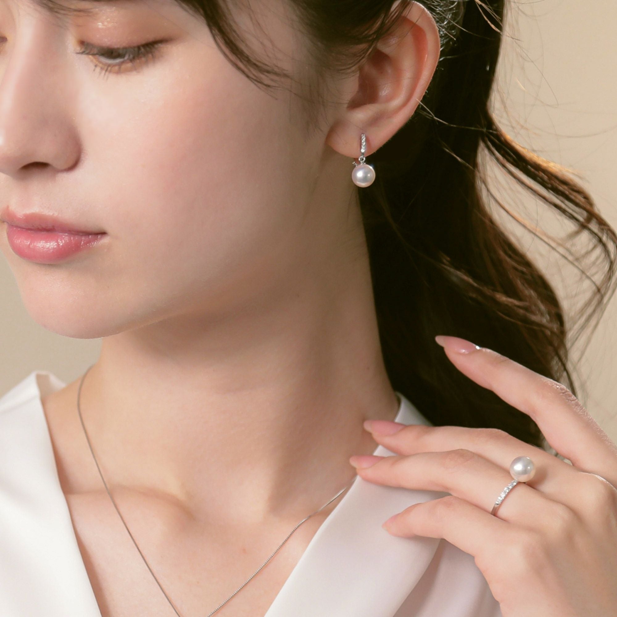 オーロラ花珠真珠 イヤリング8.0-8.5mm K18WG [WSP] | 花珠真珠ピアス