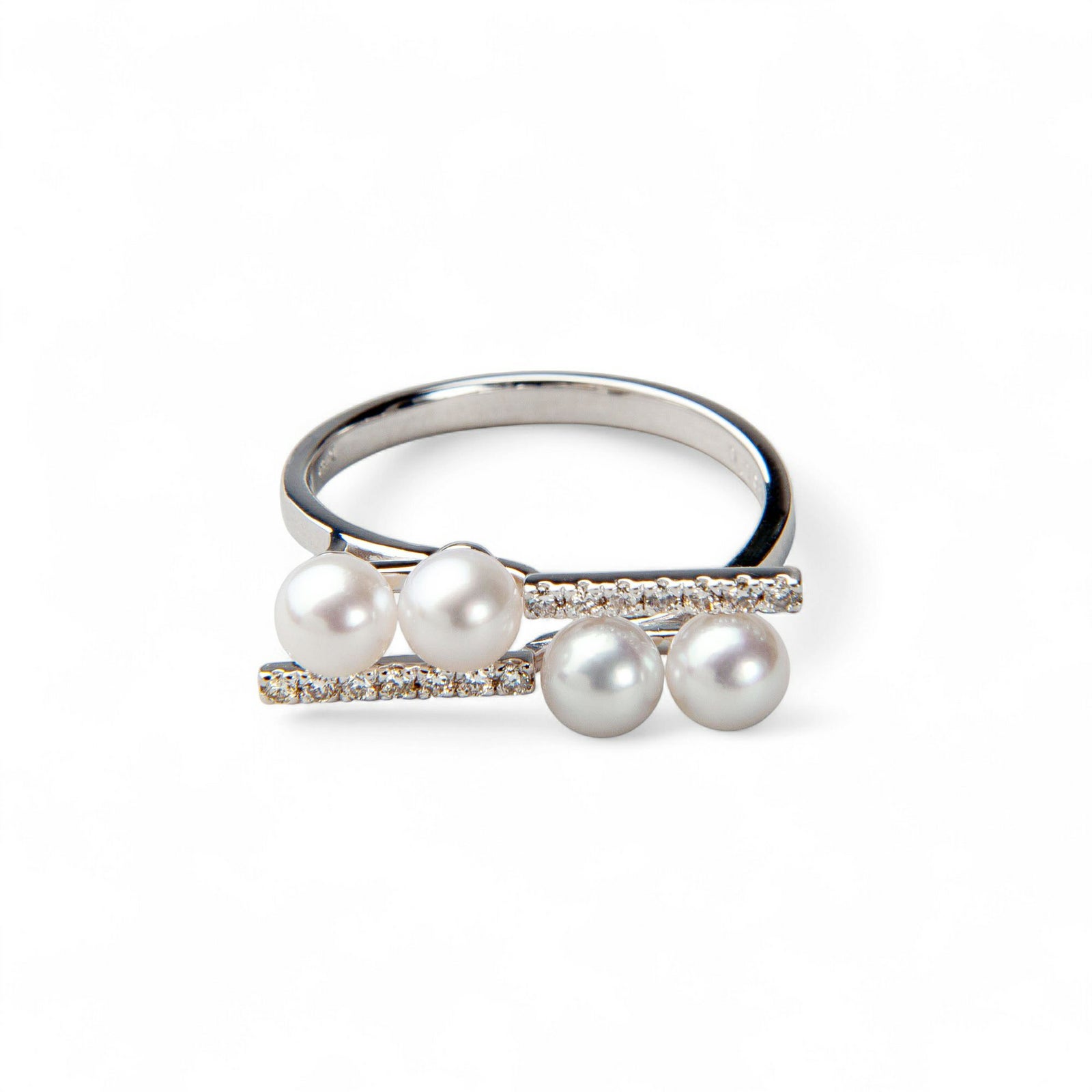 あこや真珠 スタイリッシュ ダイヤ パールリング（指輪） ホワイト系 4.0-4.5mm BBB  K18WG/K18 ホワイトゴールド 18金 0.09ct [n5]（本真珠 リング）（大人カジュアル おしゃれ）