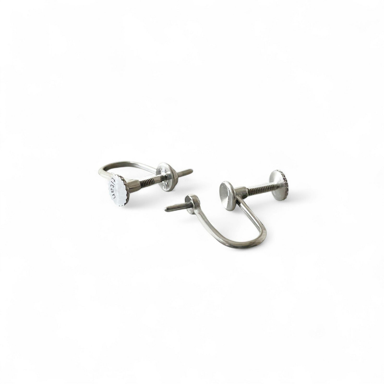 金属アレルギー対策としてお薦め！チタン ねじ式イヤリング金具 [n4](真珠イヤリング用 パーツ)（アレルギーフリー 金具）