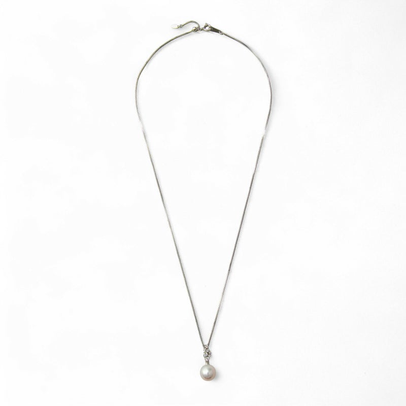 オーロラ花珠真珠 鑑別書付 ダイヤ7石が輝く パールペンダント（45cmスライドチェーン付） ホワイト系 9.0-9.5mm AAA K18WG ホワイトゴールド 0.15ct [n3][高品質 プレミアム]（フォーマル 入学式 卒業式 パーティー）（プレゼント 記念日 6月誕生石）