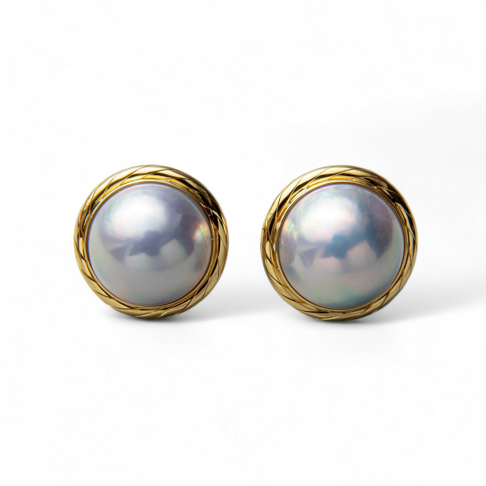 マベ真珠 スタッドパールピアス オーロラブルー系 13mmUP AAA～B  K18 ゴールド（本真珠）[ｎ2]