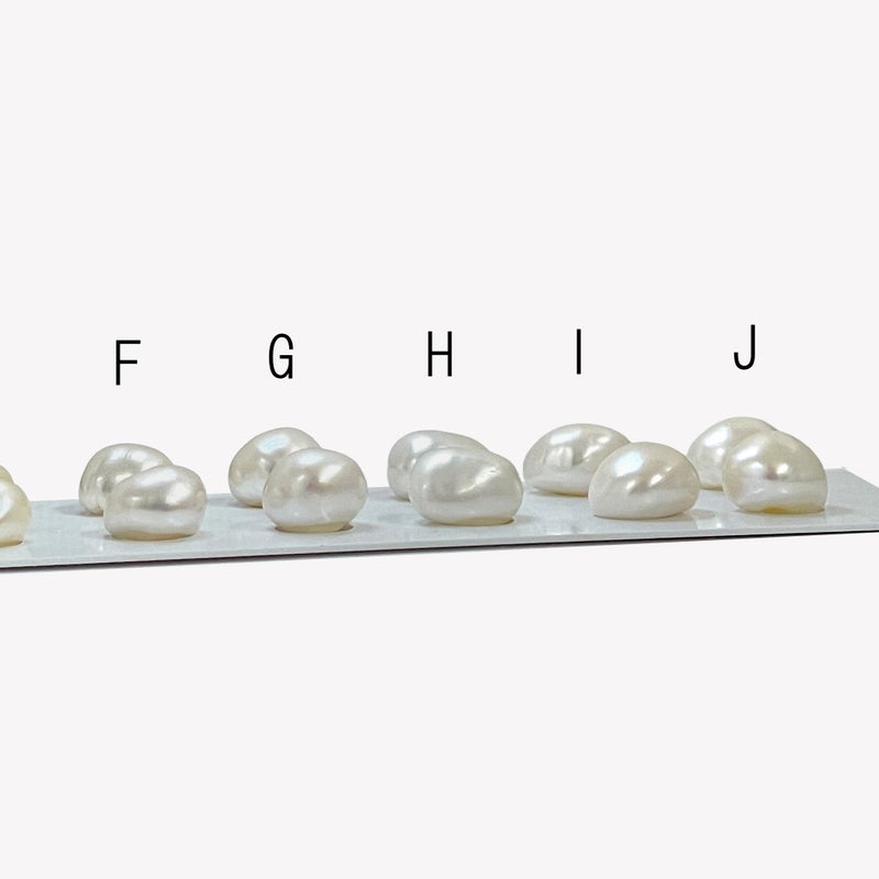 Unique+ 淡水バロック真珠 ピアス/イヤリング　11mmUP K18YG/SV925