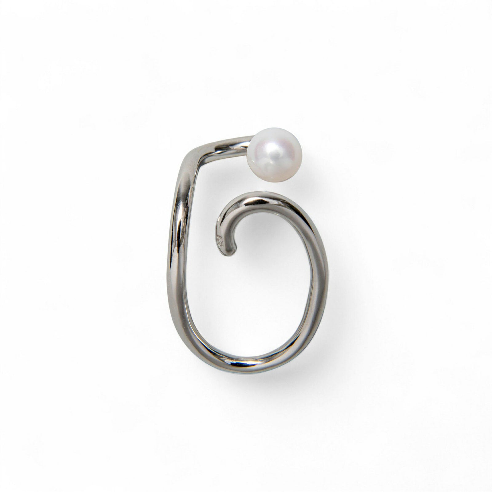 [片耳売り]淡水真珠 イヤーカフ 6.0-6.5mm silver 《enSTYLE》［n4］(淡水パール トレンド  シンプル カジュアル フェミニン 重ね付け ギフト プレゼント レディース)