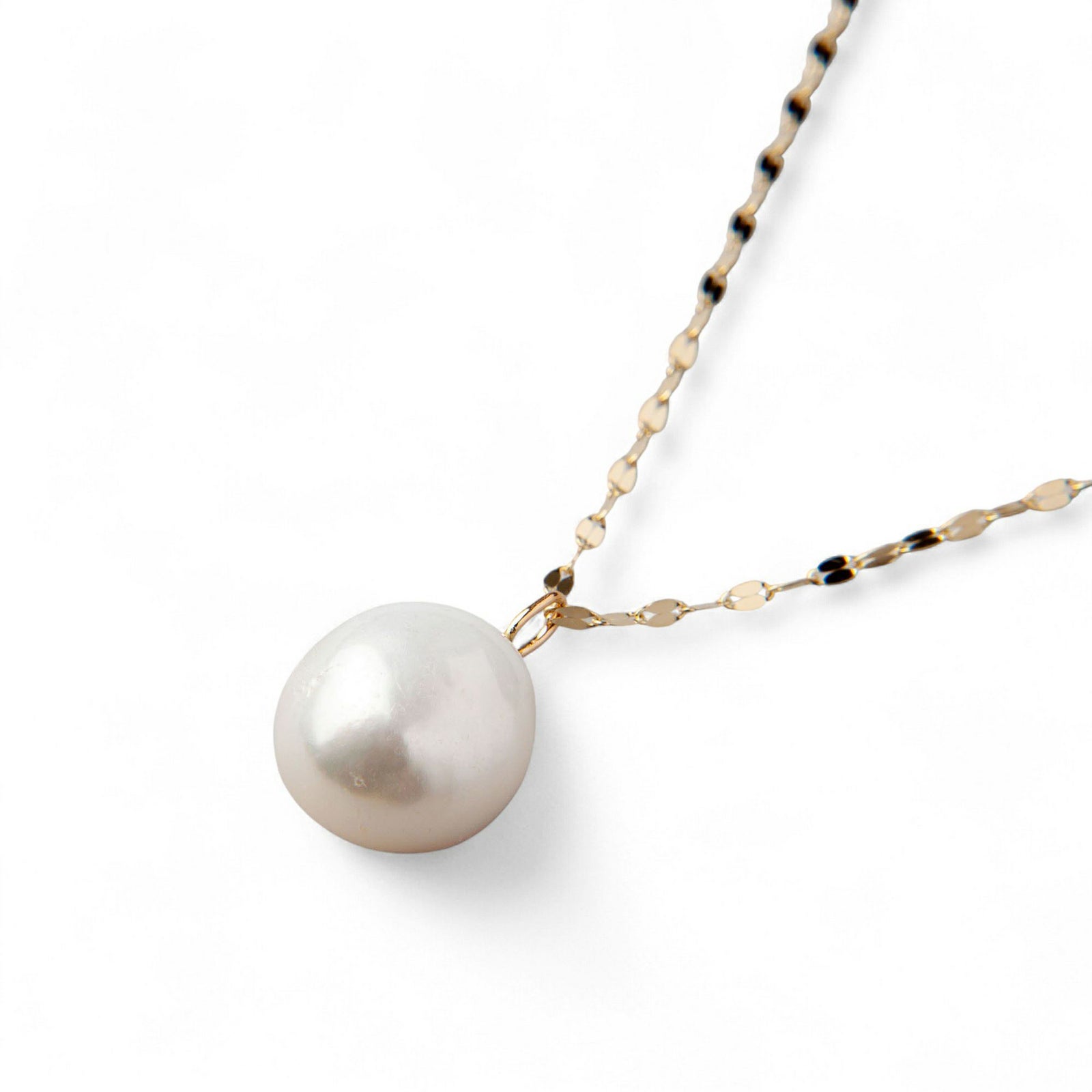 Unique 淡水真珠　バロック　ホワイト　プチペンダント