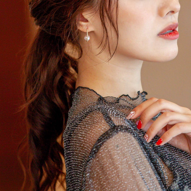 オーロラ花珠真珠 鑑別書付 ダイヤが並んだ スタッドパールピアス ホワイト系 7.5-8.0mm AAA K18WG/K18 ゴールド 0.08ct×2 [n4][高品質 プレミアム]（真珠 ピアス）（フォーマル パーティ）