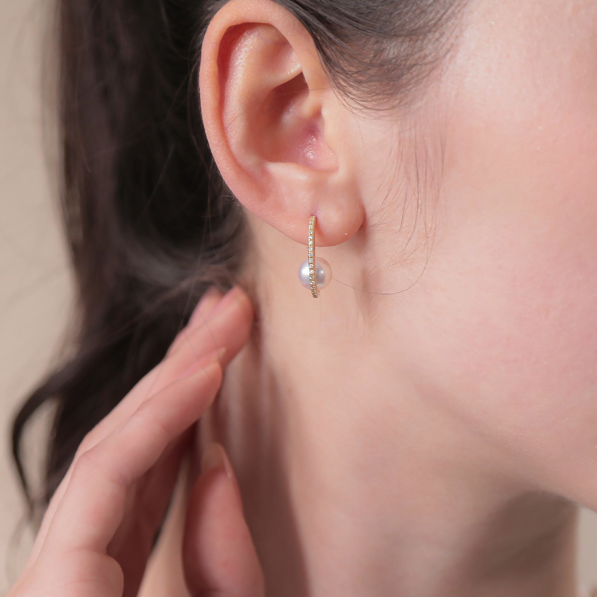 オーロラ花珠真珠 ピアス7.5-8.0mm K18WG/YG [WSP] | 花珠真珠ピアス