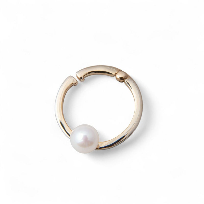 あこや真珠5.5mm イヤカフ/リングイヤリング K10YG