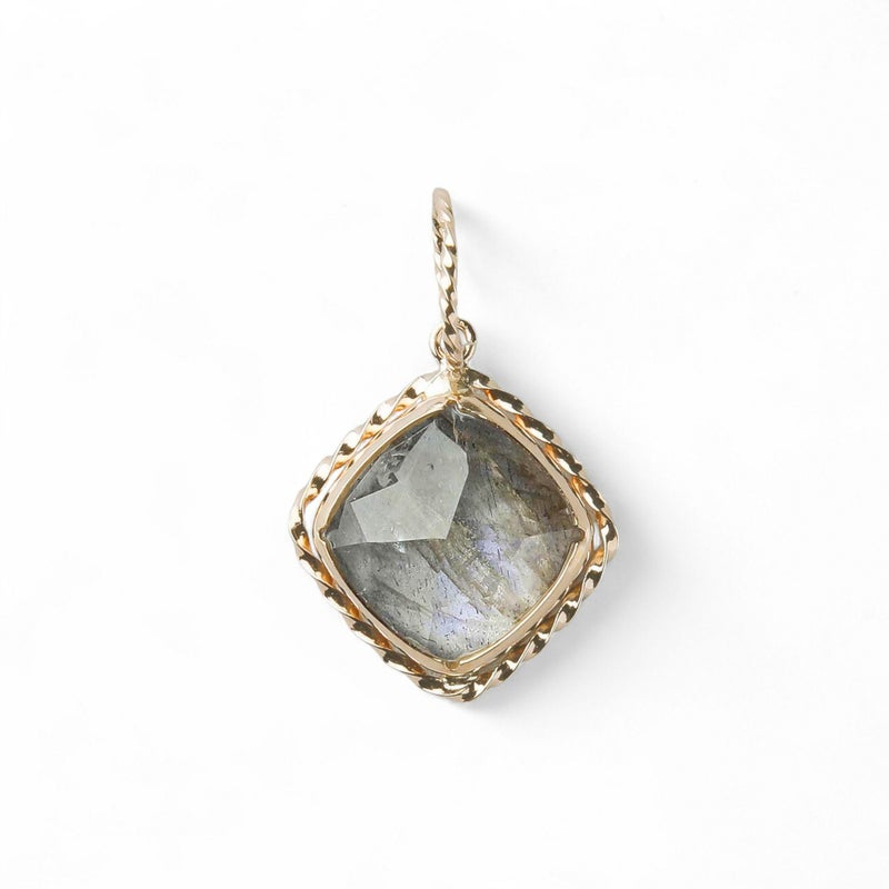 チャームペントップ　ラブラドライト