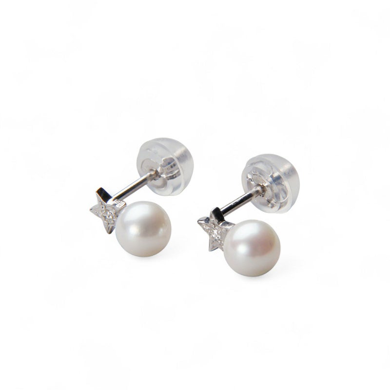 Petit Claire あこやスターピアス　4.5mm WG