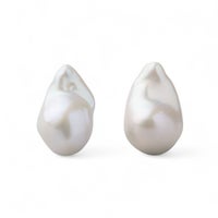 Unique+ 淡水真珠 ピアス12mmUP K18YG オイスターバロック