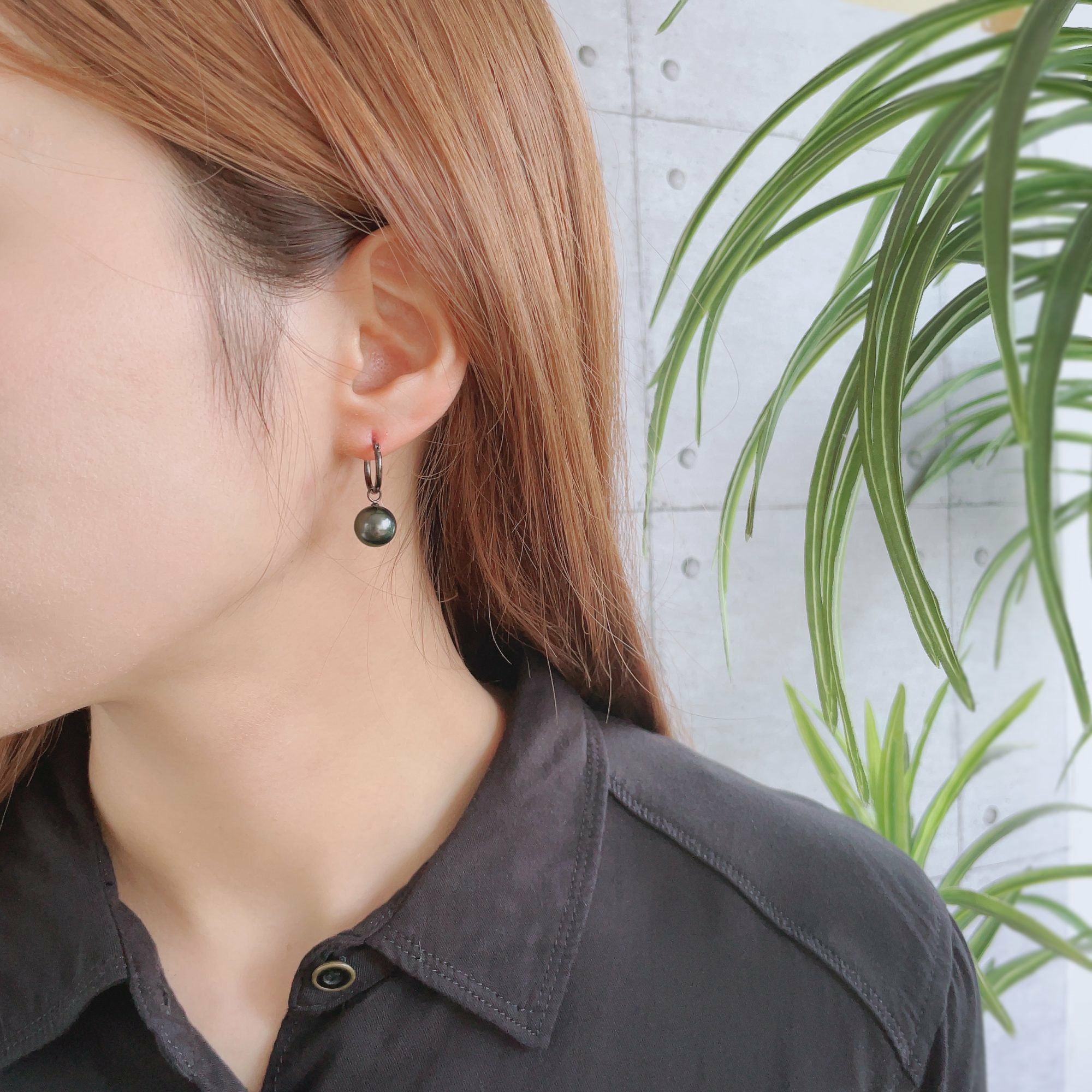 タヒチ黒蝶真珠 フープピアス9mmUP K14WG BP | 南洋真珠ピアス・イヤリング