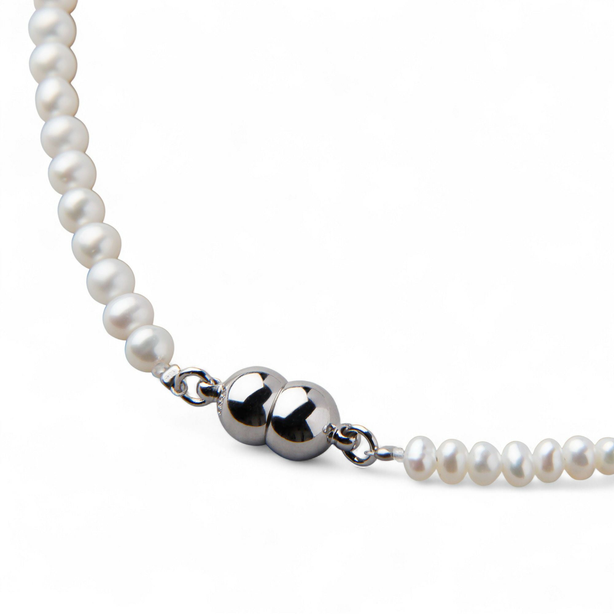 WEB限定】淡水真珠×ブラックスピネル ネックレス 2.5-5.0mm ミックス