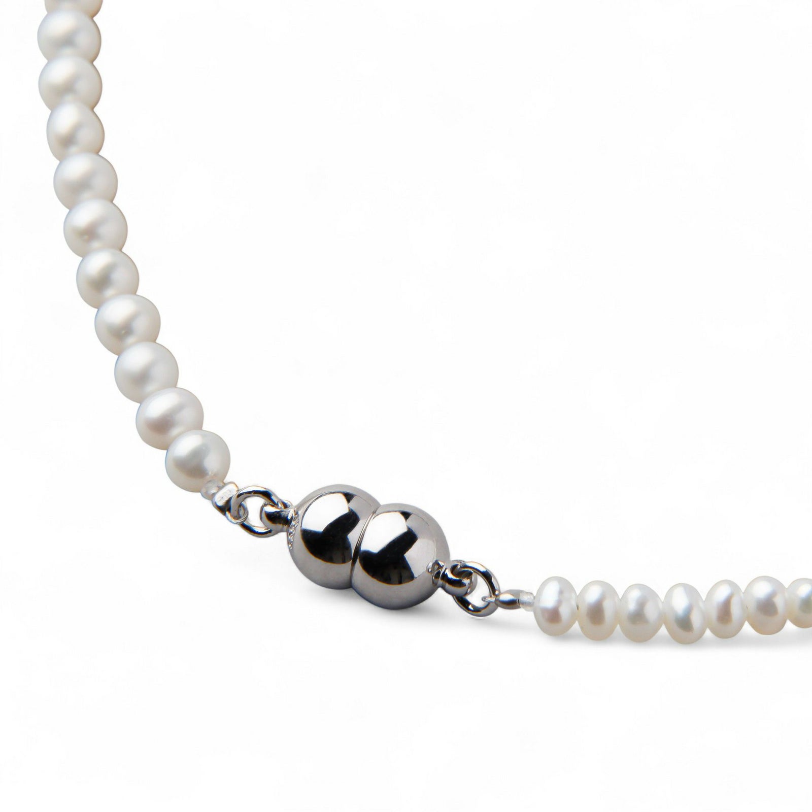  淡水真珠×ブラックスピネル ネックレス　2.5-5.0mm ミックス