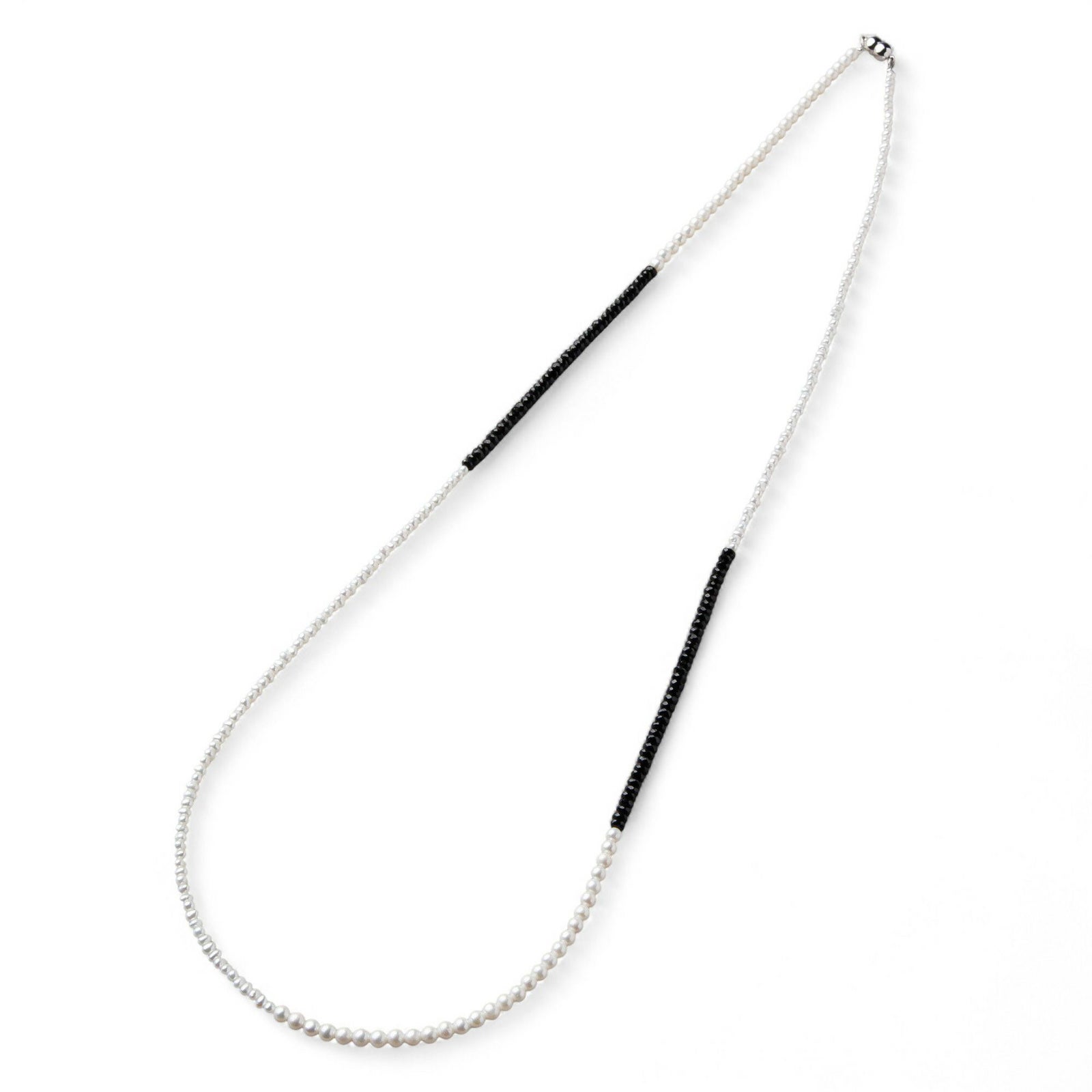 淡水真珠×ブラックスピネル ロングネックレス　2.5-5.0mm ミックス