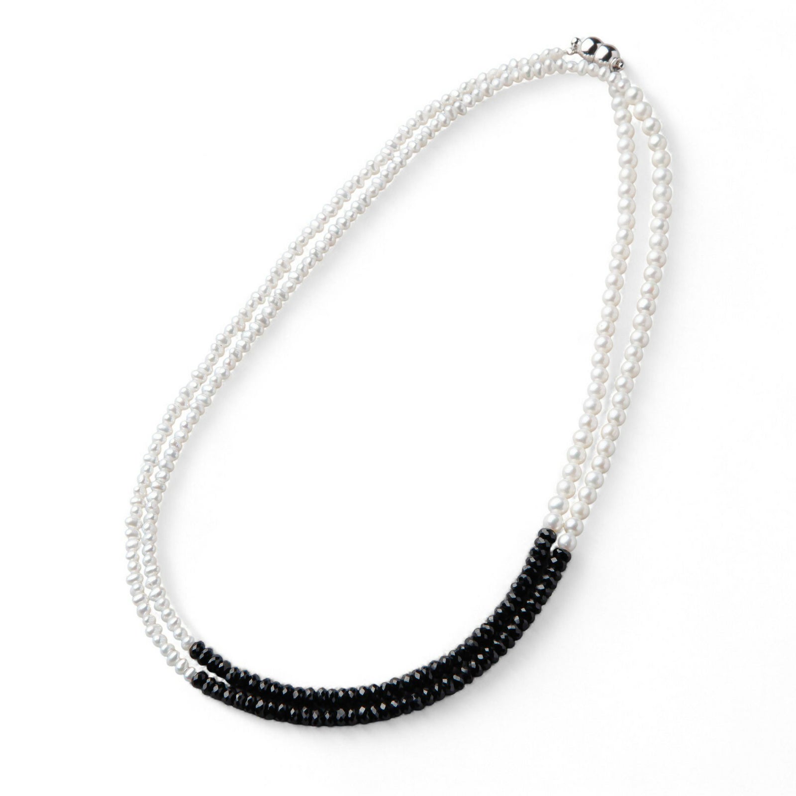 淡水真珠×ブラックスピネル ロングネックレス　2.5-5.0mm ミックス