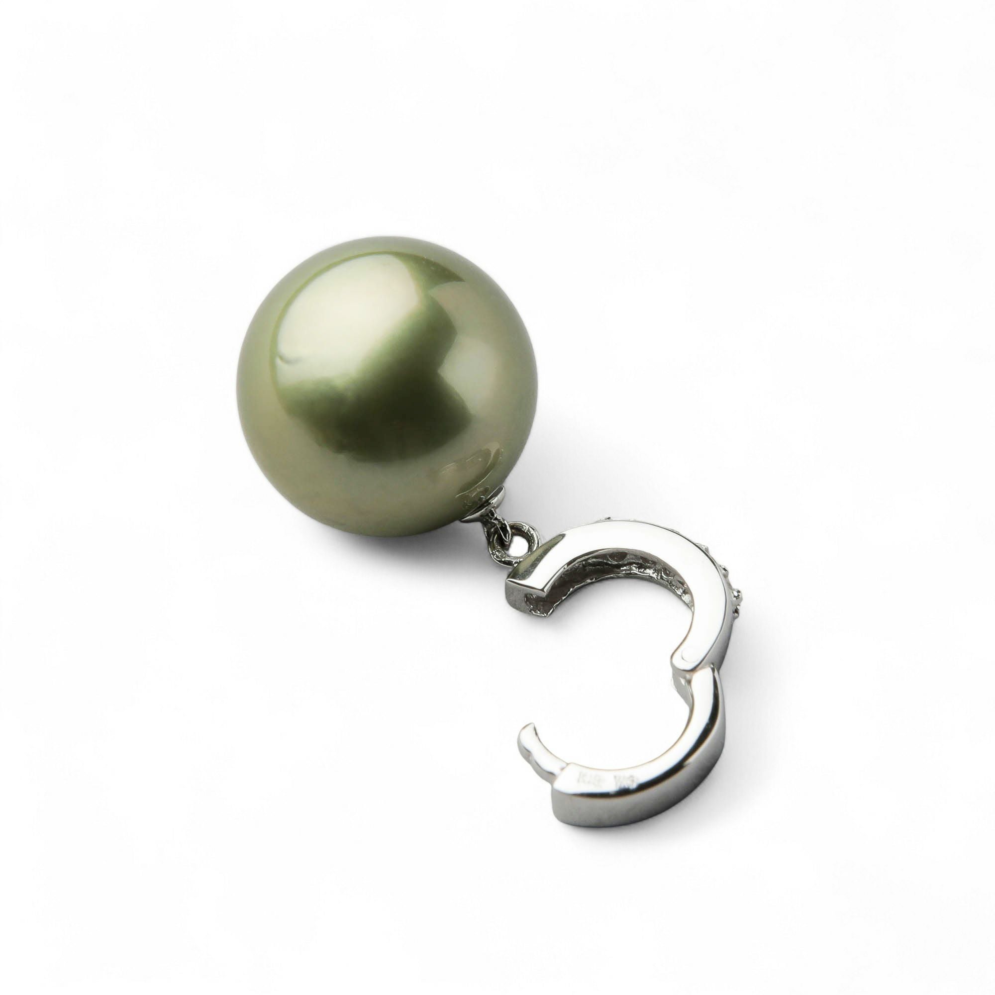 WEB限定】Pistachio タヒチ黒蝶真珠 クリッカー/ペンダントトップ