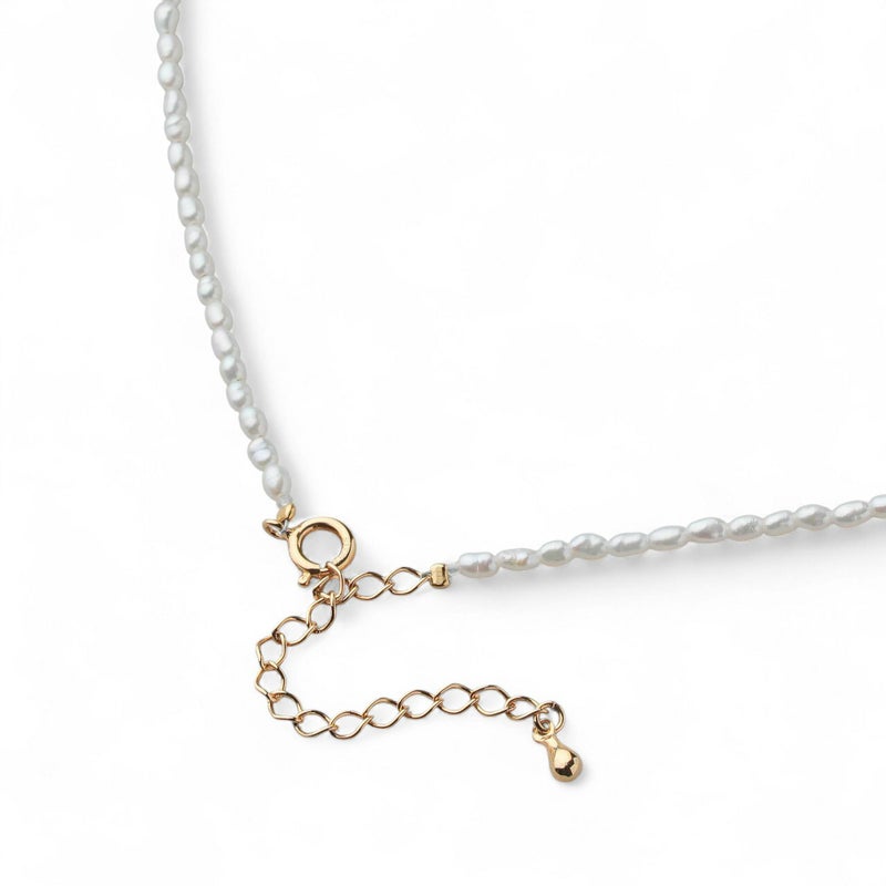 淡水真珠/スタールビー ネックレス　2.0-2.5mm ケシ