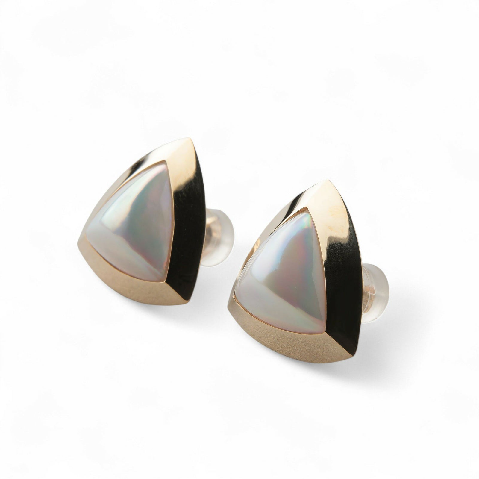 マベ真珠 トライアングル ピアス　11mmUP K18YG