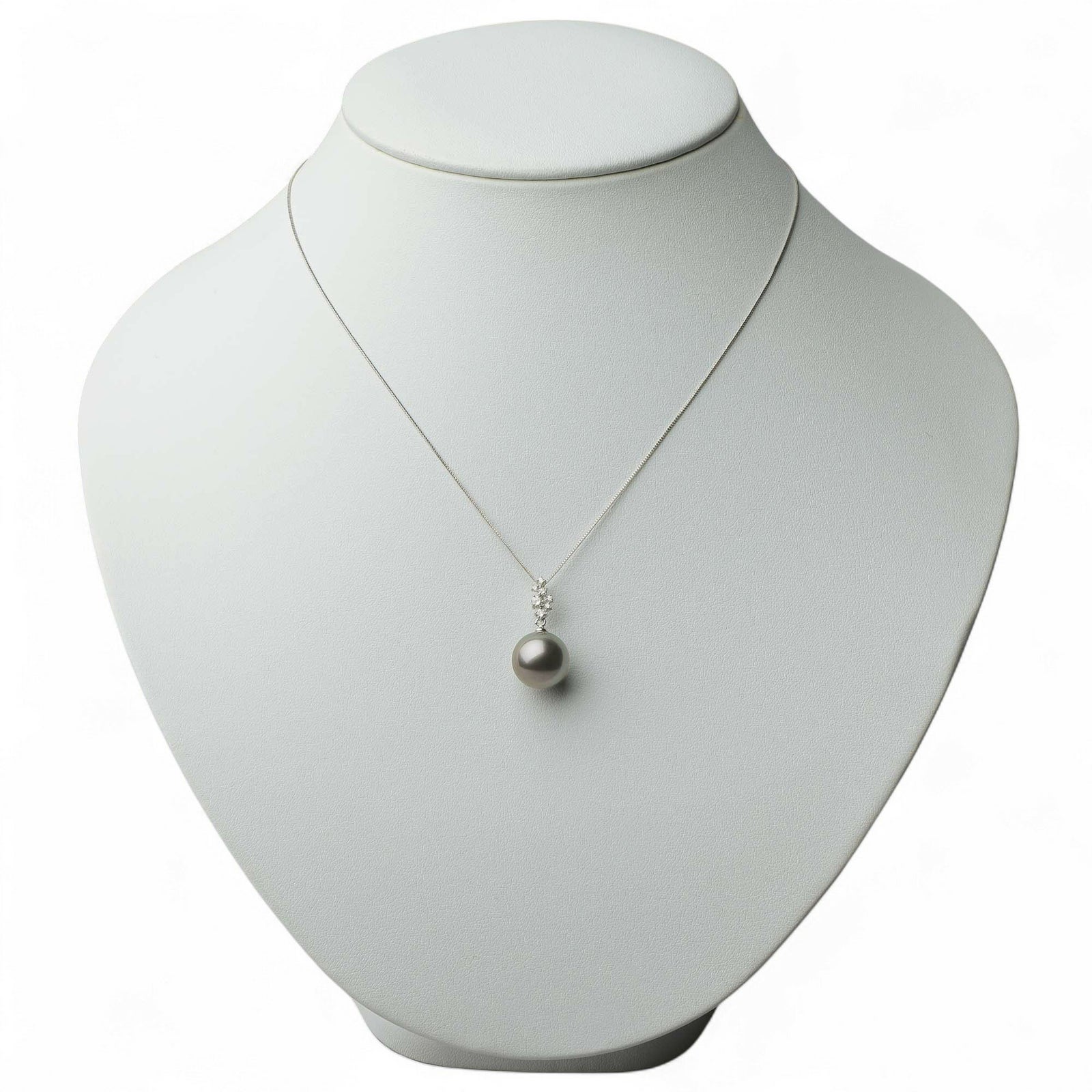 Tahitian+ タヒチ黒蝶真珠 ペンダントトップ　11mmUP K18WG