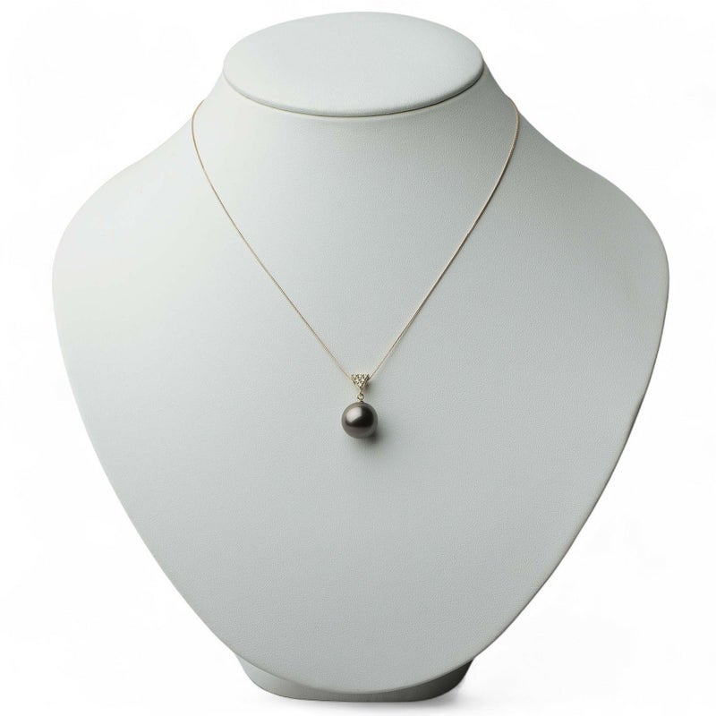 Tahitian+ タヒチ黒蝶真珠 ペンダントトップ　11mmUP K18YG