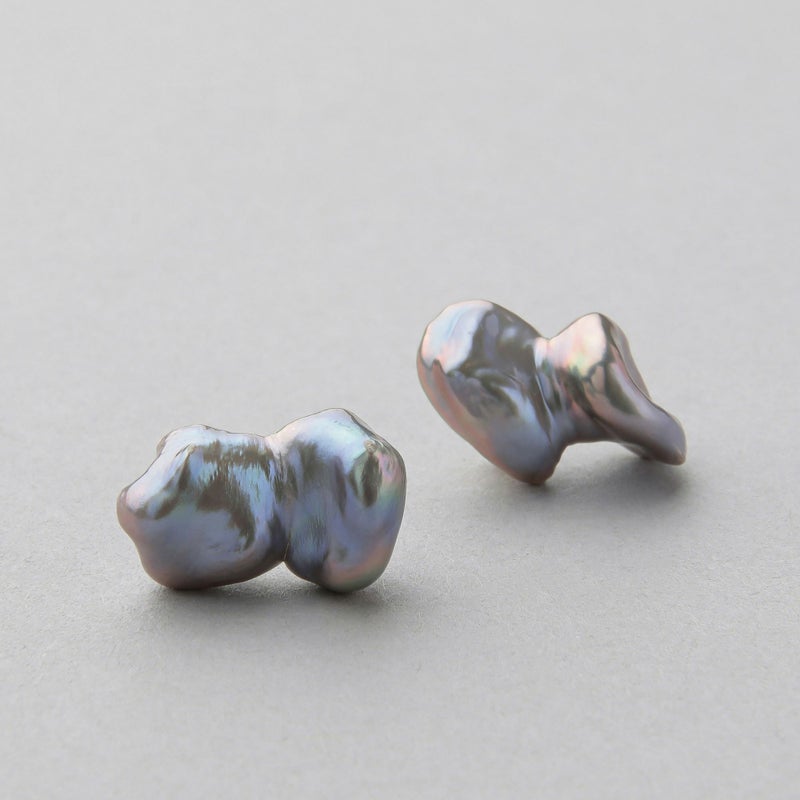 Unique fun! 淡水ケシ真珠 ピアス　11-13mm K18YG リボン バロック