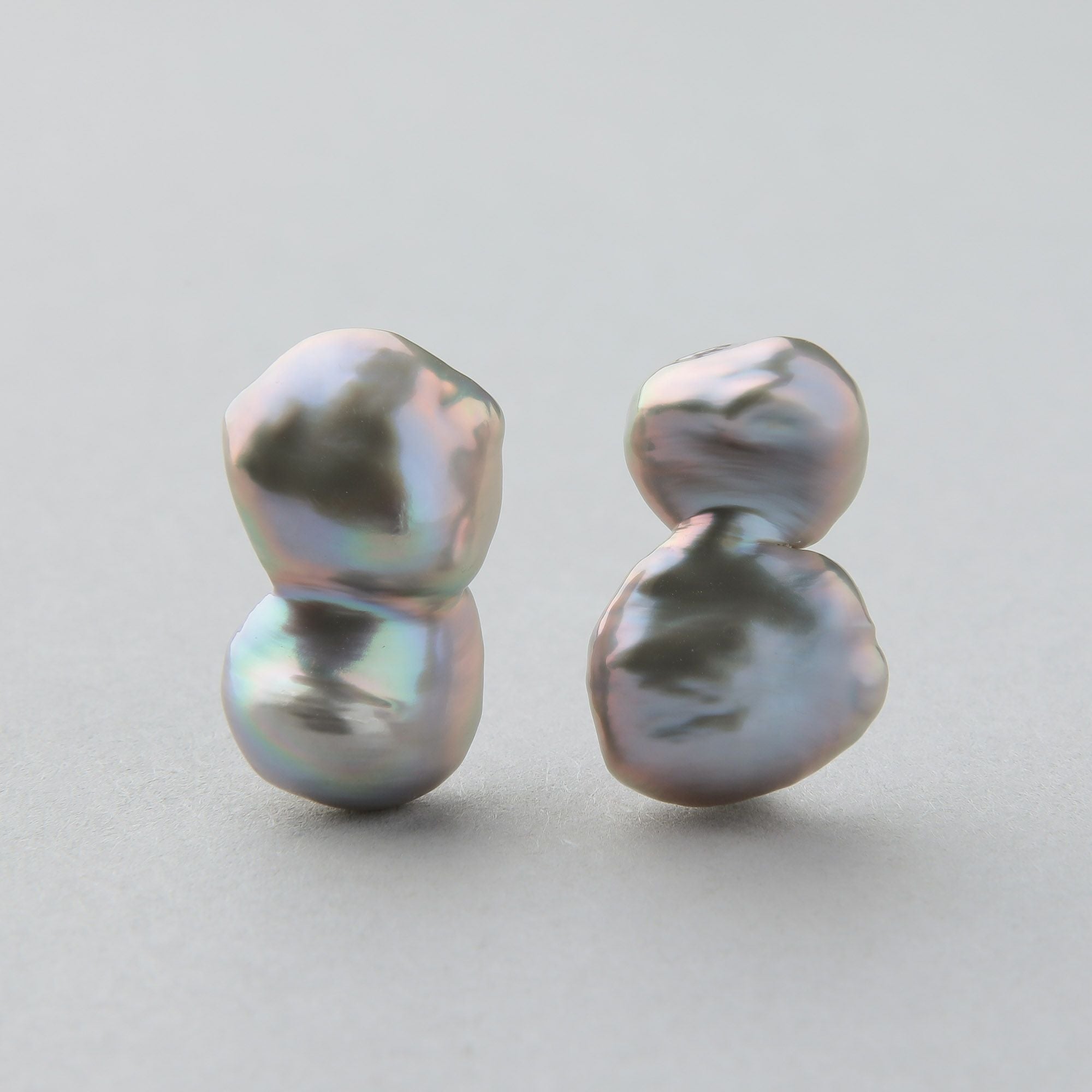 WEB限定】Unique fun! 淡水ケシ真珠 ピアス 11-13mm K14WG バロック