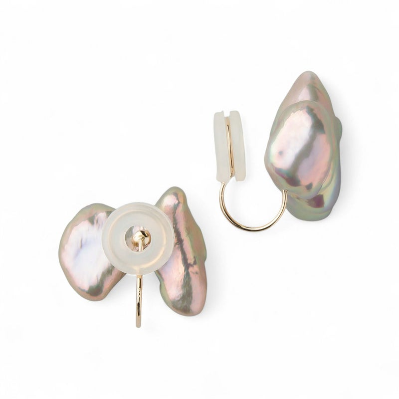 Unique fun! 淡水ケシ真珠 イヤリング　10-13mm K18YG リボン バロック