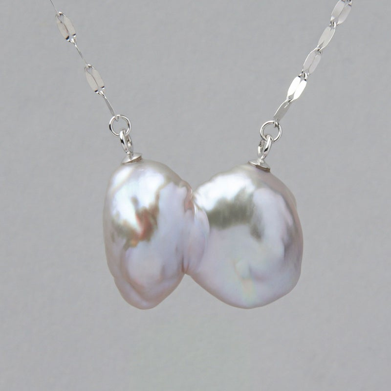 Unique fun! 淡水ケシ真珠 ペンダント　10-13mm K10WG リボン バロック