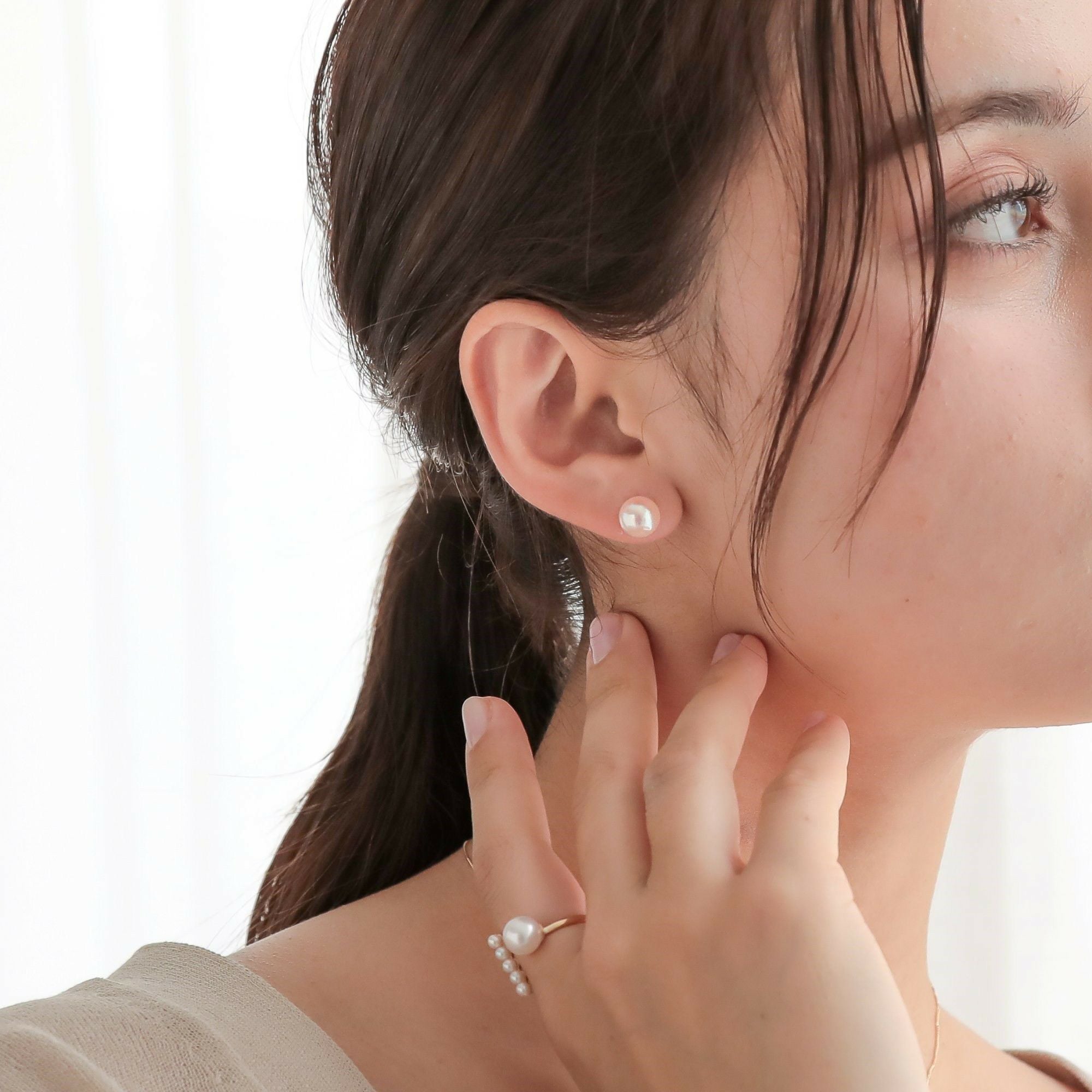 【新品】無調色 K18 あこや真珠 ロングピアス 8珠 艶々のテリ　ラスト一点 WEB限定】LUXE あこや真珠 ピアス8.5-9.0mm K18YG/PT900 | WSP（ダブル