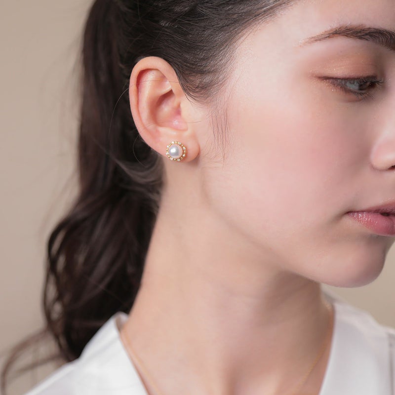 オーロラ花珠真珠 ピアス7.5-8.0mm K18YG 取り巻き -Premium-