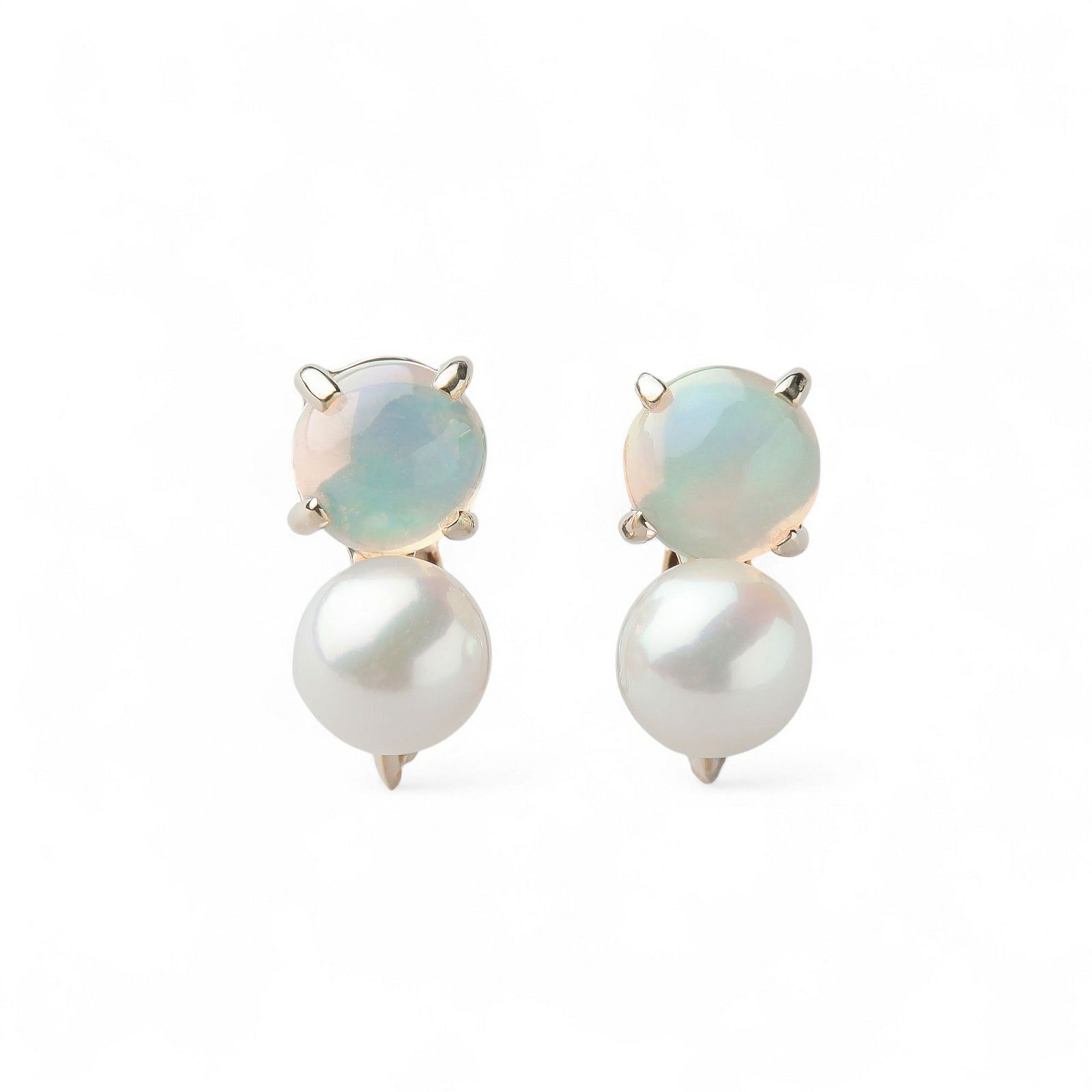 あこや真珠×オパール イヤリング　5.5-6.0mm/6mmUP K10YG