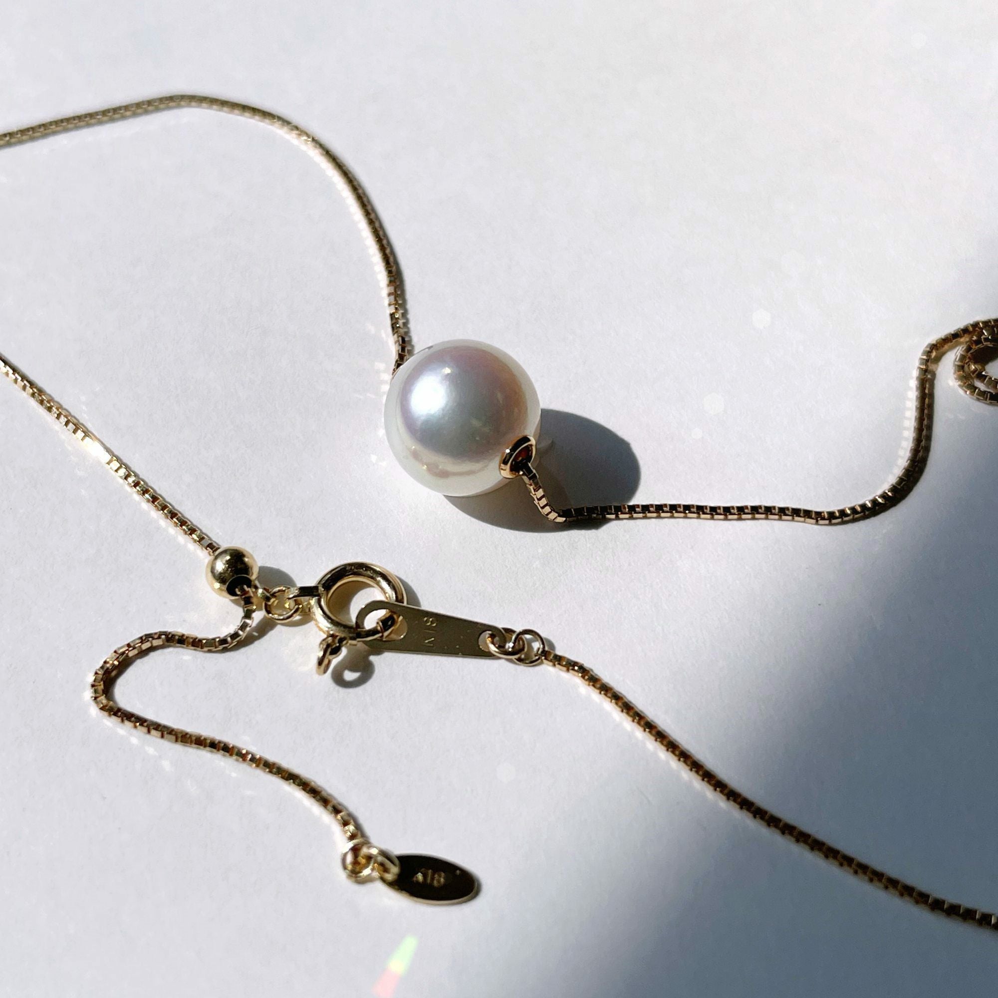 オーロラ花珠真珠 スルーネックレス 8.5-9.0mm K18YG | 花珠真珠ペンダント