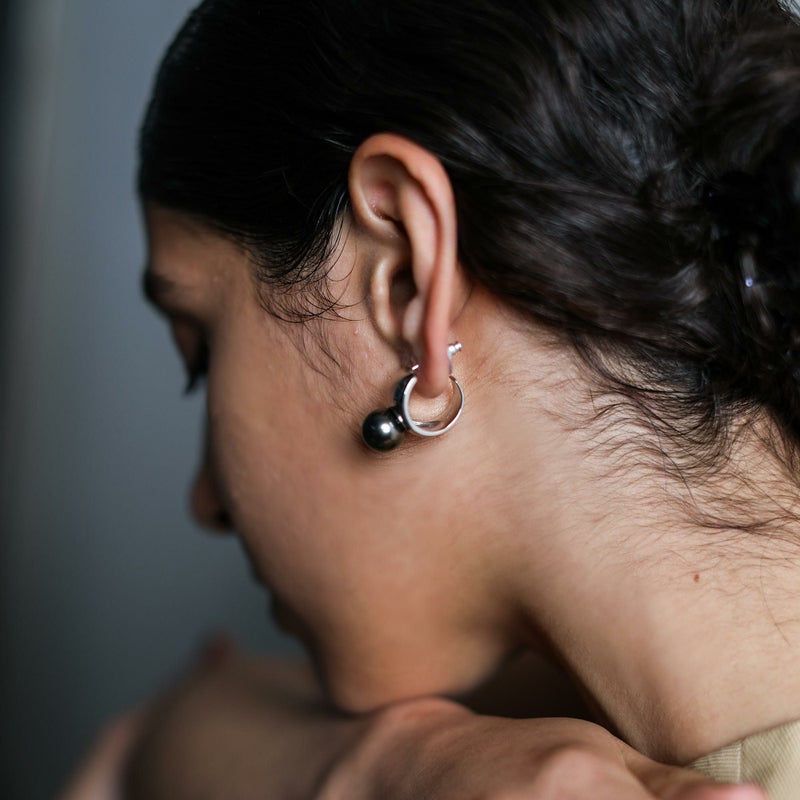 マルレナ マルゴピアス タヒチ黒蝶真珠　11mmUP SV925/K18WG