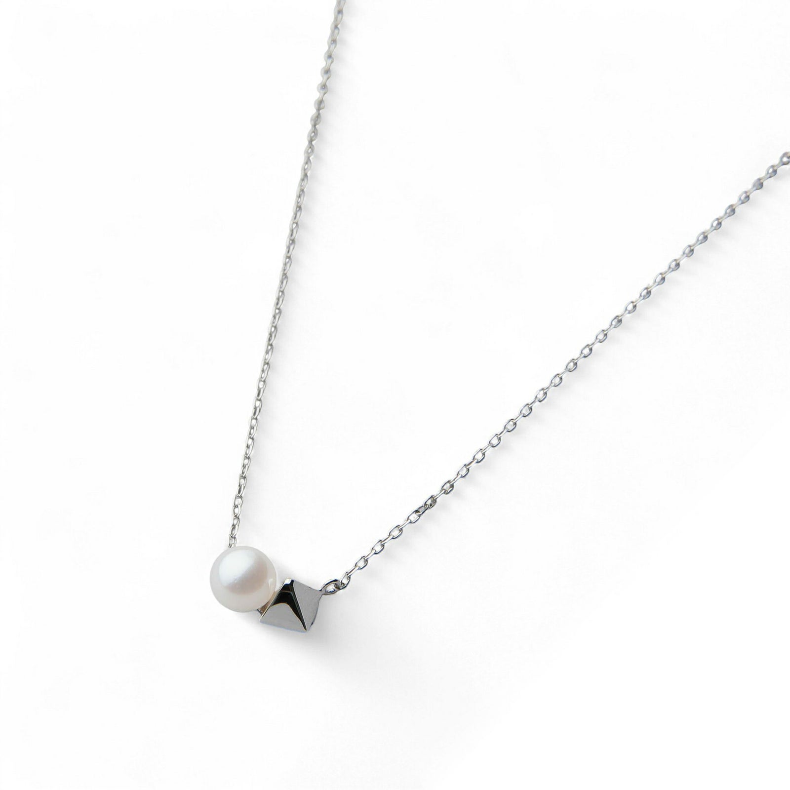 Carina あこや真珠 ペンダント　5.5-6.0mm K10WG