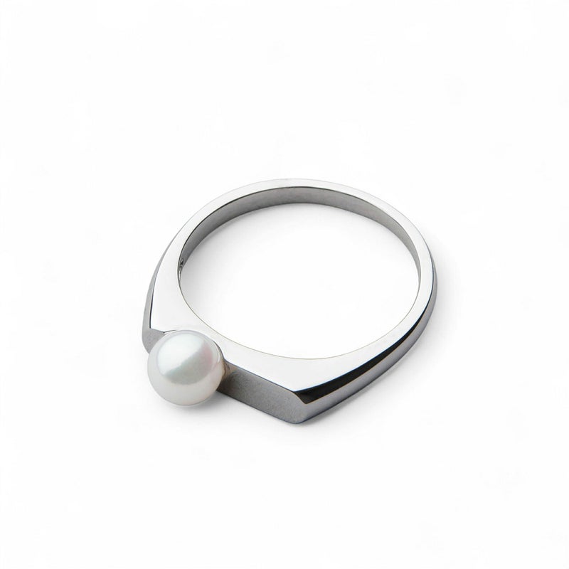 Carina あこや真珠 スリム シグネットリング　5.5-6.0mm K10WG