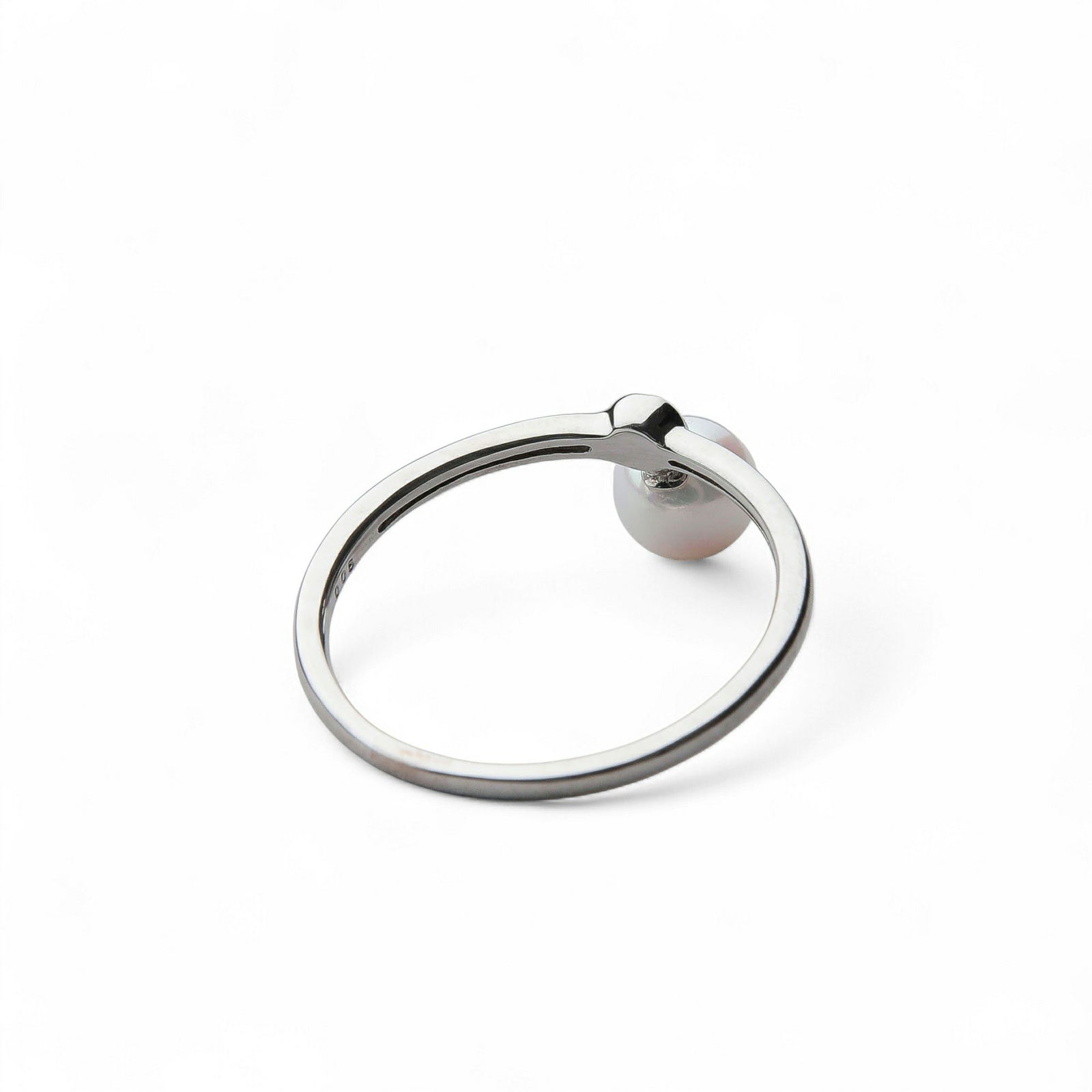 Carina あこや真珠 チャームリング　5.5-6.0mm K10WG