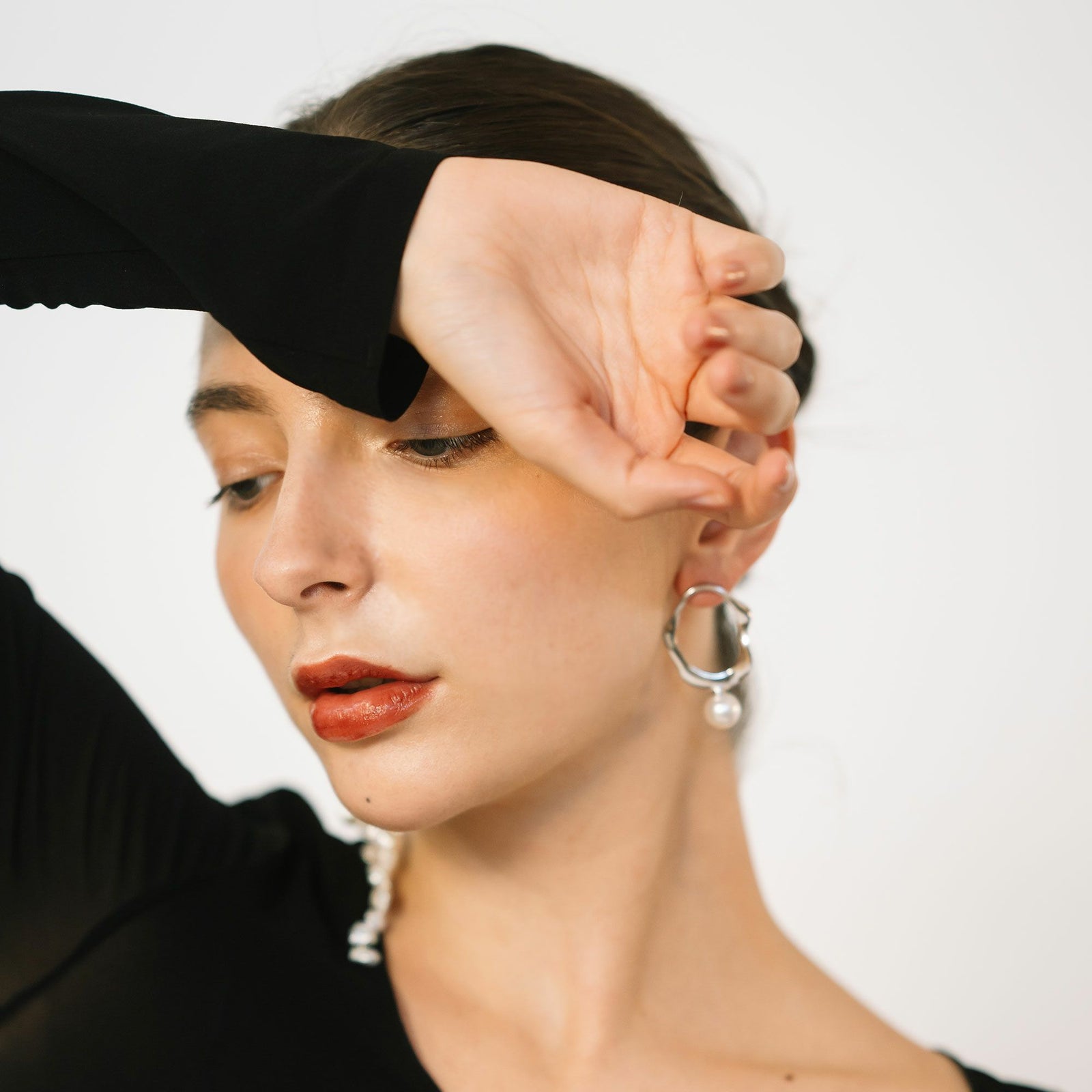 マルレナ マリッサピアス ウェーブ/アウトサイド (片耳)　淡水真珠 10mmUP SV925/K18WG