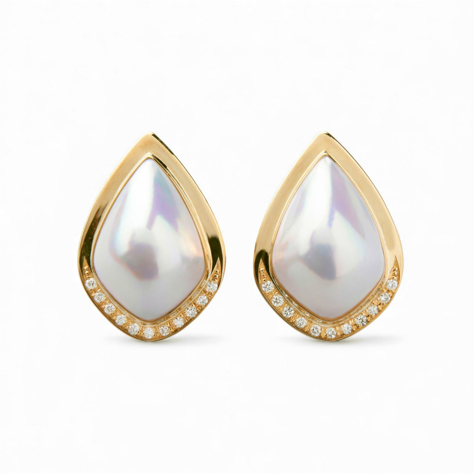 マベ真珠 ピアス　角ツユ11mmUP K18YG オーロラホワイト [WSP]