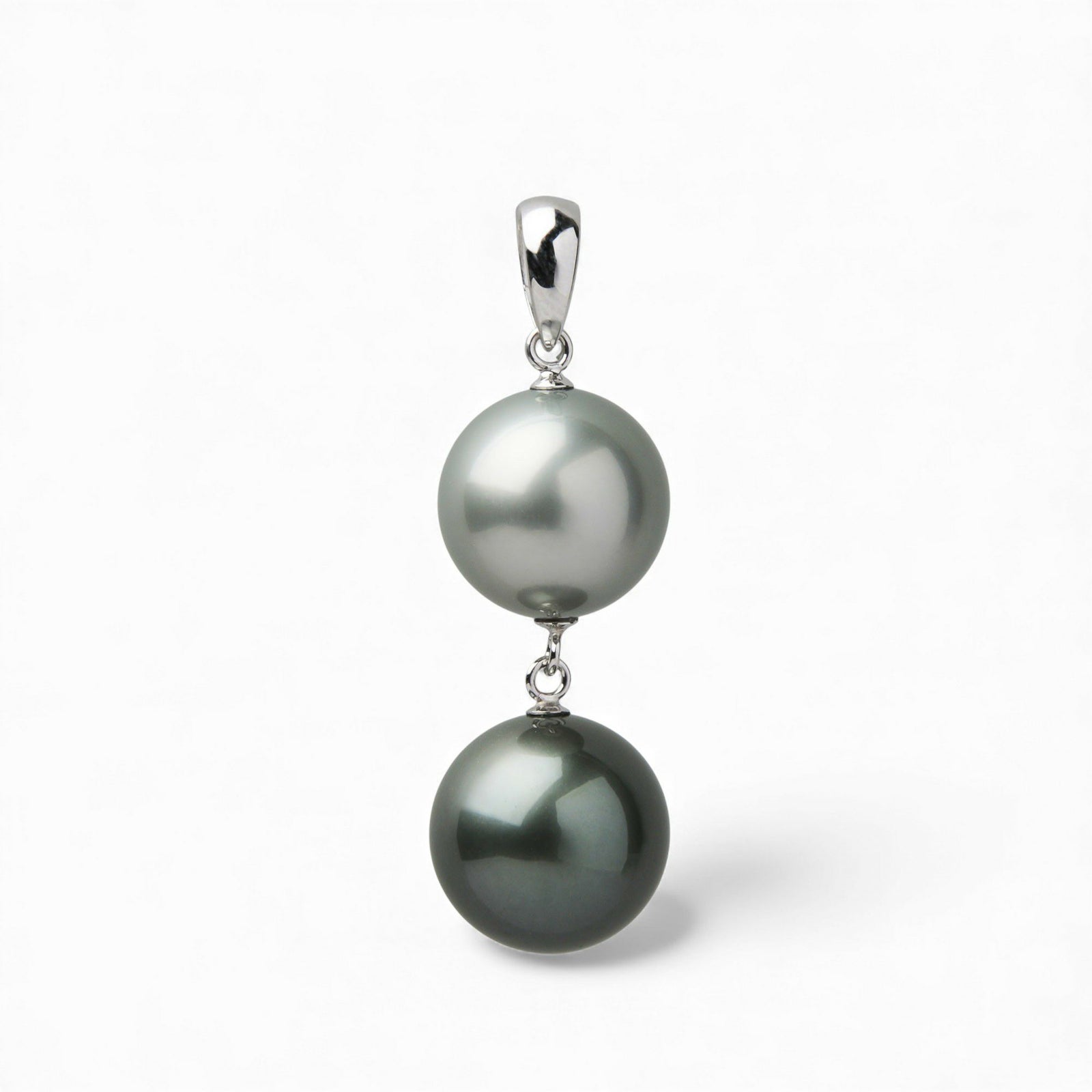  【WEB限定】タヒチ黒蝶真珠 ペンダントトップ 10mmUP K18WG