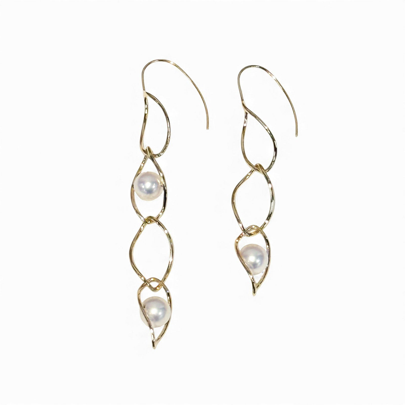 UNERI　パールピアス [WSP]