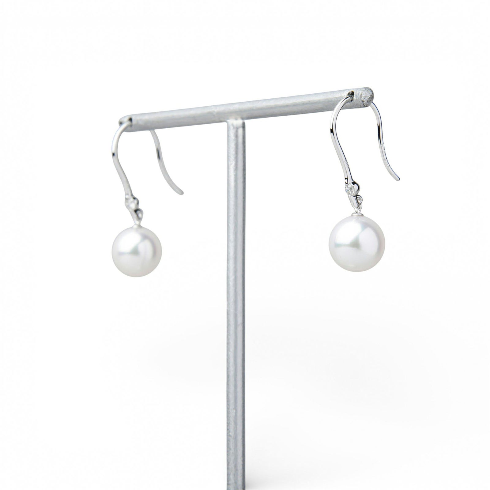 オーロラ花珠真珠 フックピアス　8.0-8.5mm PT900