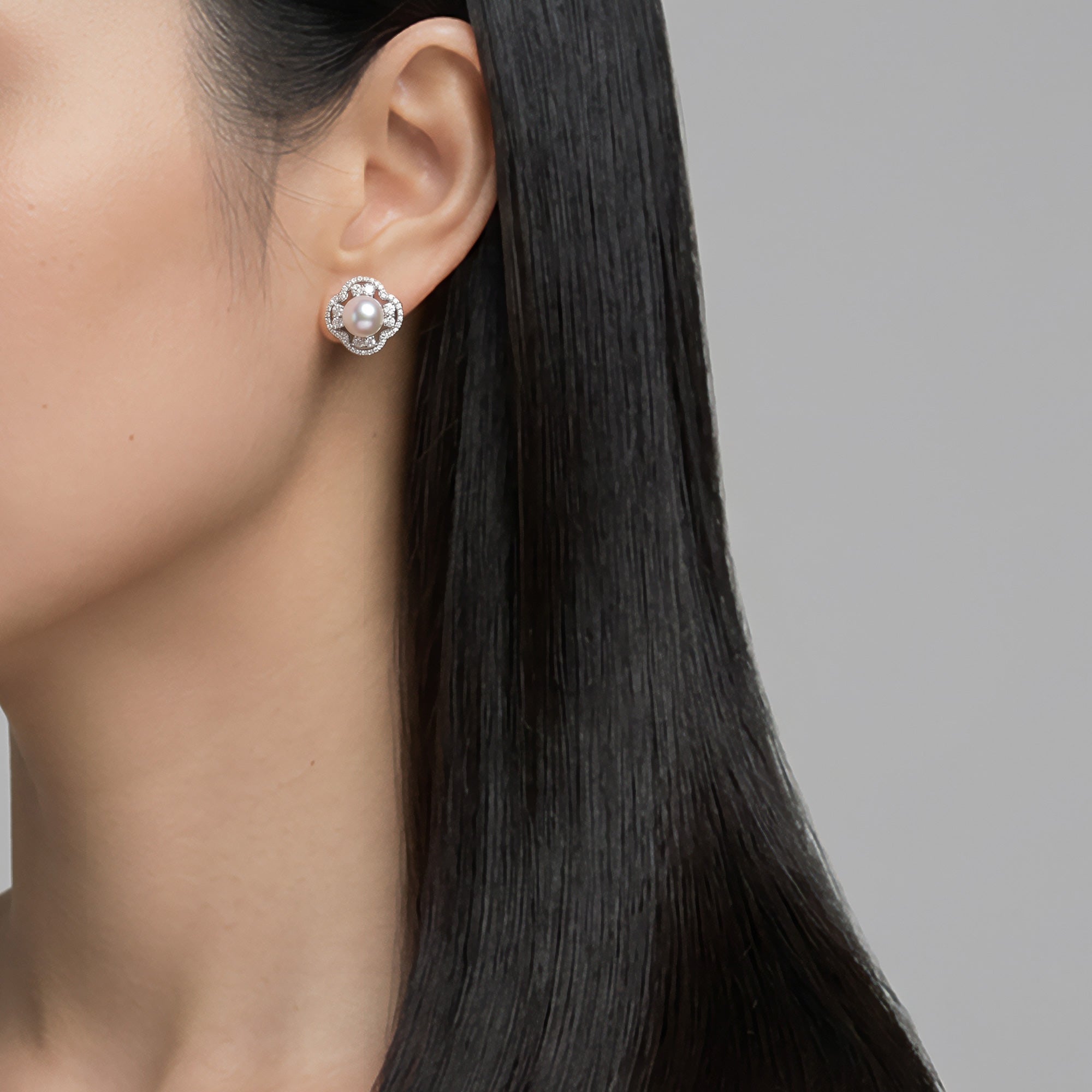 あこや真珠とダイヤモンドラインのおしゃれなピアス　Pt900 オーロラ花珠真珠 ダイヤモンドピアス 7.0-7.5mm PT900 -TOP Quality