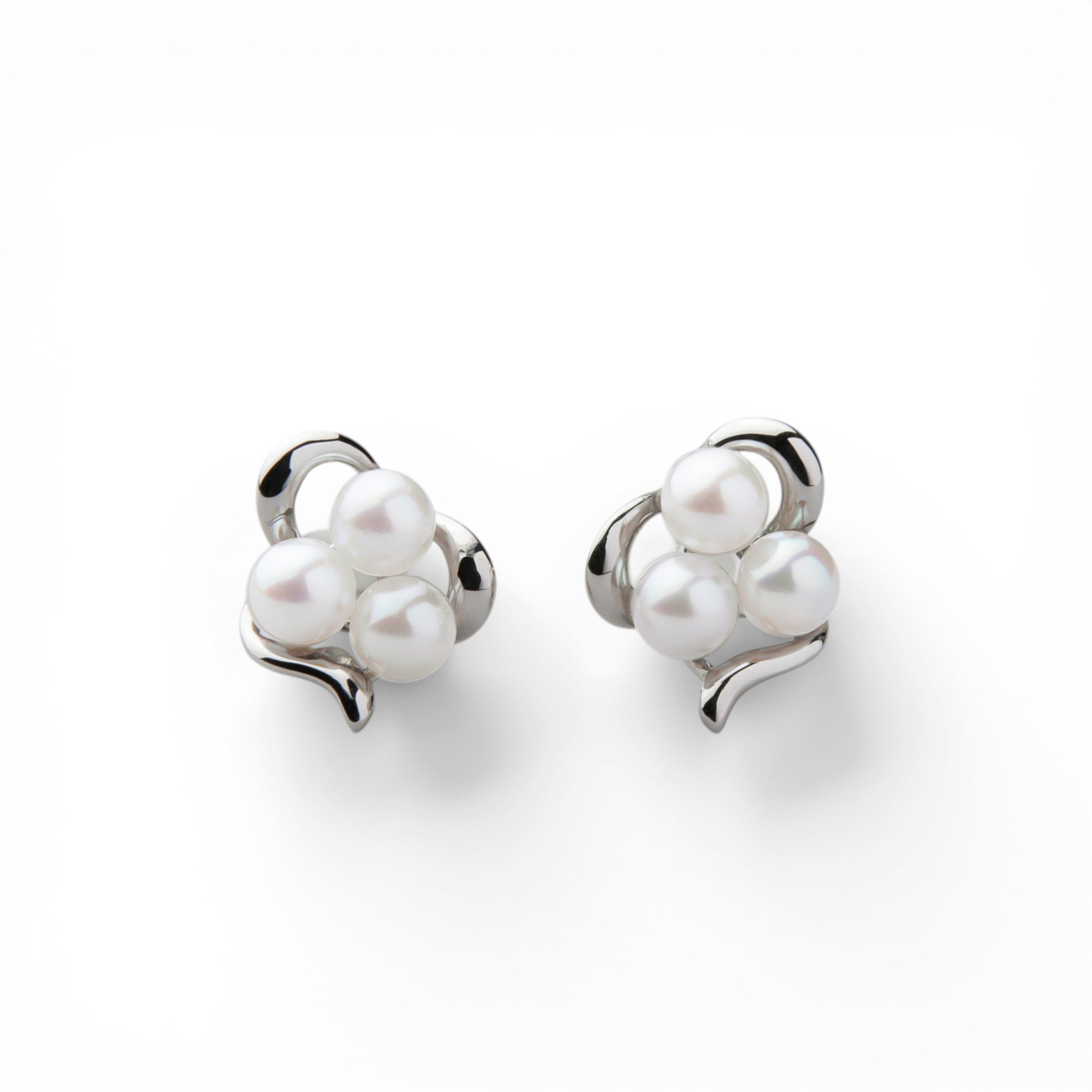 Petit Claire あこや真珠 ピアス 3.0-3.5mm PT900